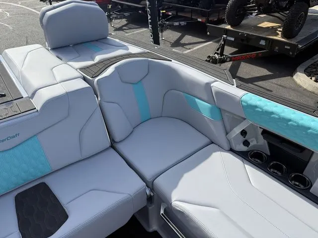 Slide: The Image of MasterCraft XT23 2026 - 25