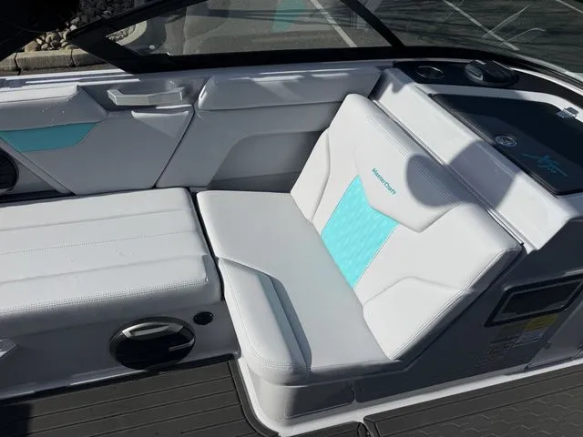 Slide: The Image of MasterCraft XT23 2026 - 27