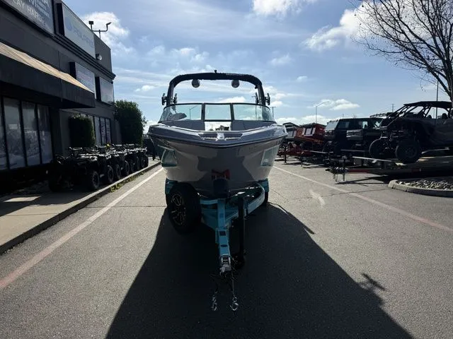 Slide: The Image of MasterCraft XT23 2026 - 9