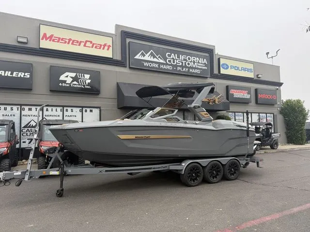 The Image of MasterCraft X24 2026 - 1