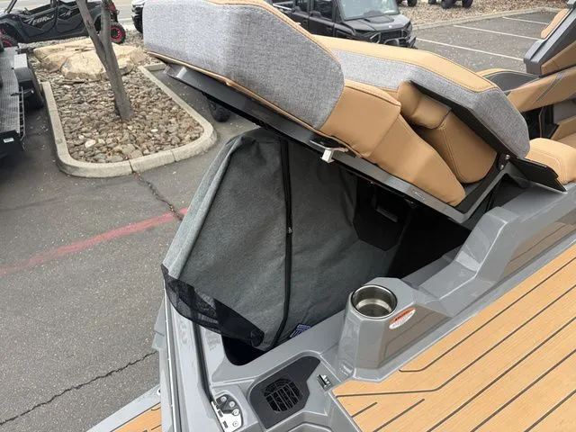 Slide: The Image of MasterCraft X24 2026 - 21