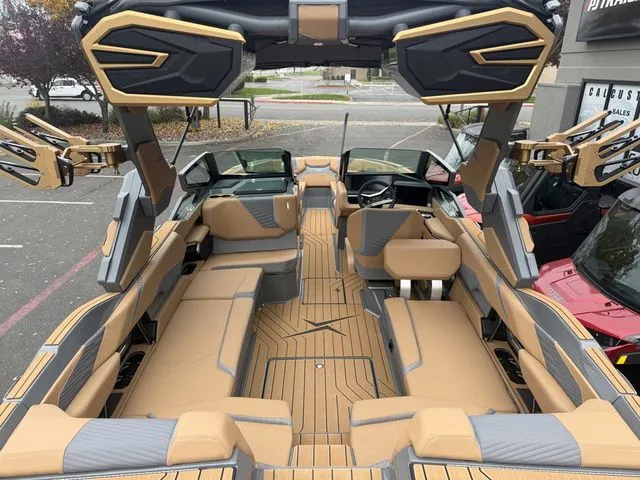 Slide: The Image of MasterCraft X24 2026 - 24