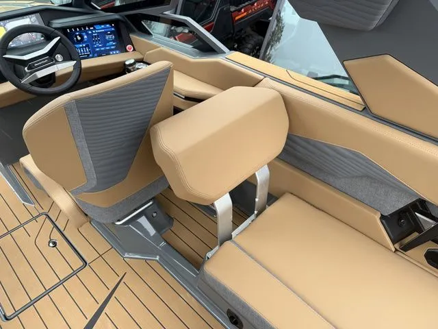 Slide: The Image of MasterCraft X24 2026 - 33