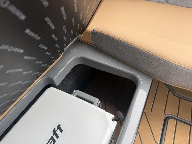 Slide: The Image of MasterCraft X24 2026 - 40