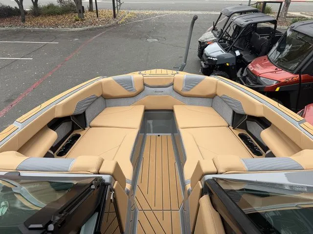 Slide: The Image of MasterCraft X24 2026 - 58