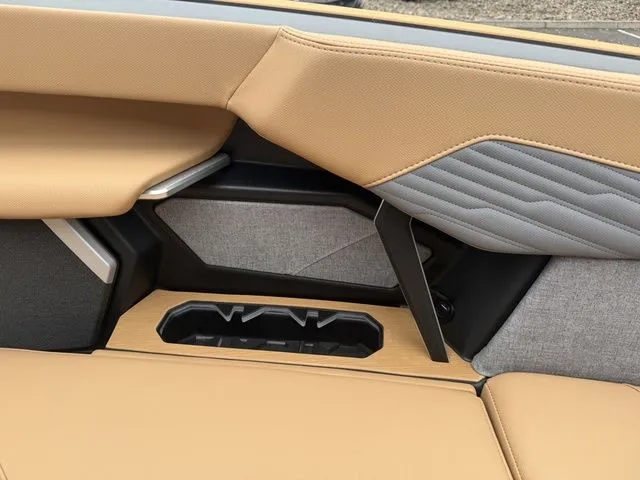 Slide: The Image of MasterCraft X24 2026 - 64