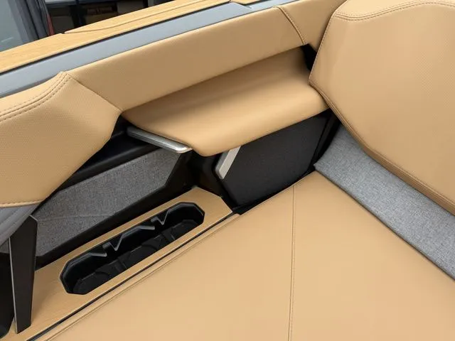 Slide: The Image of MasterCraft X24 2026 - 69