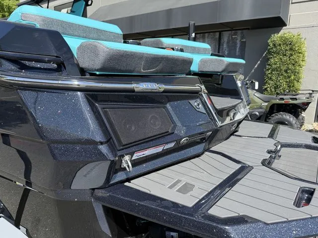 Slide: The Image of MasterCraft X24 2026 - 15