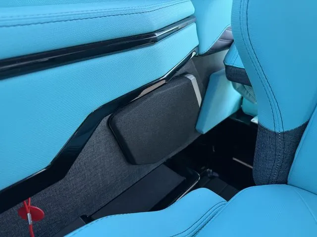 Slide: The Image of MasterCraft X24 2026 - 33