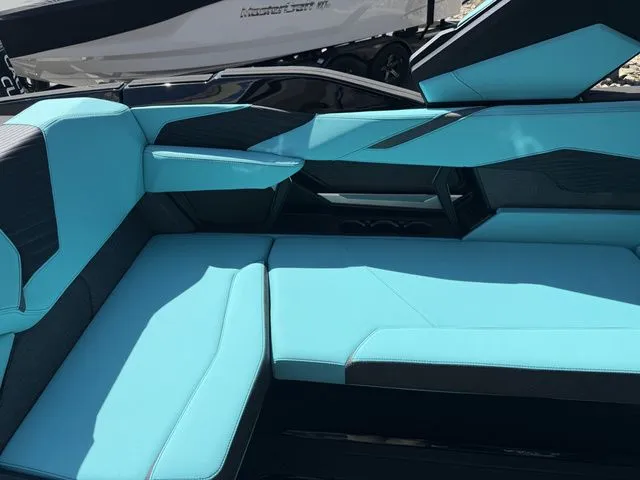 Slide: The Image of MasterCraft X24 2026 - 40