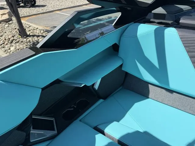 Slide: The Image of MasterCraft X24 2026 - 45