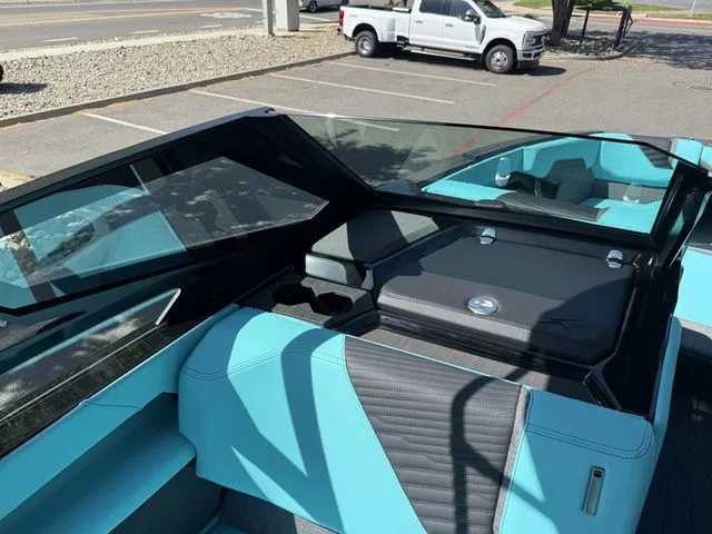 Slide: The Image of MasterCraft X24 2026 - 46