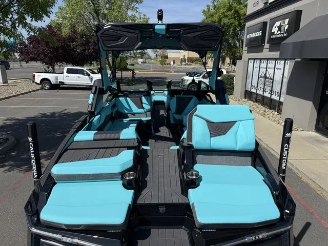 Slide: The Image of MasterCraft X24 2026 - 75