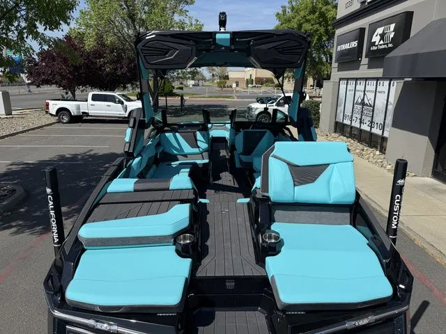 Slide: The Image of MasterCraft X24 2026 - 76