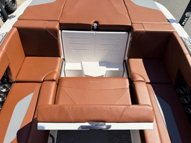 Slide: The Image of MasterCraft NXT 23 2023 - 14