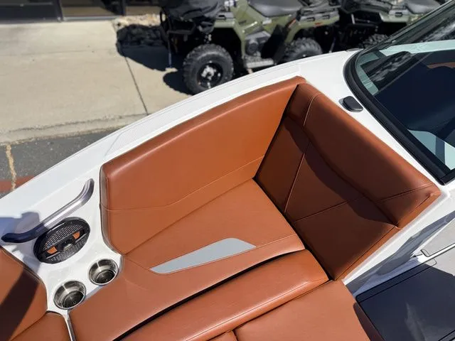 Slide: The Image of MasterCraft NXT 23 2023 - 20