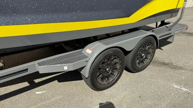 Slide: The Image of MasterCraft X22 2019 - 10