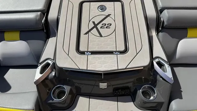 Slide: The Image of MasterCraft X22 2019 - 28