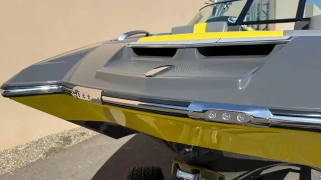 Slide: The Image of MasterCraft X22 2019 - 30