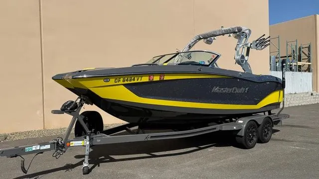 Slide: The Image of MasterCraft X22 2019 - 5
