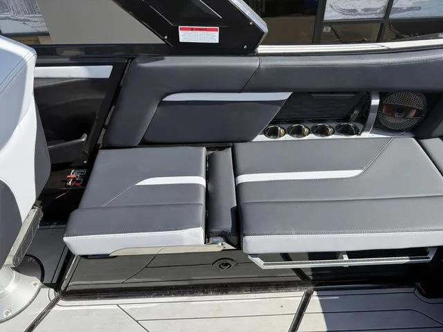 Slide: The Image of MasterCraft X24 2024 - 15