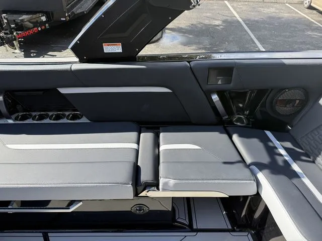 Slide: The Image of MasterCraft X24 2024 - 21