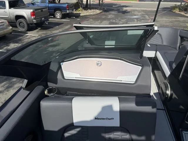 Slide: The Image of MasterCraft X24 2024 - 24