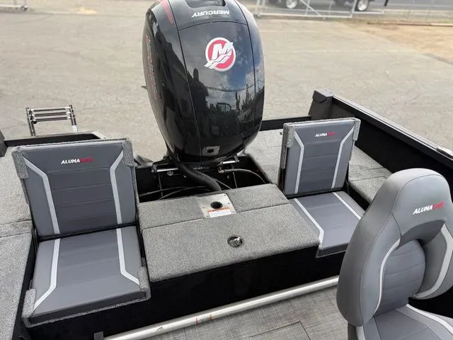 Slide: The Image of Alumacraft Competitor 185X SP FSX 2025 - 28