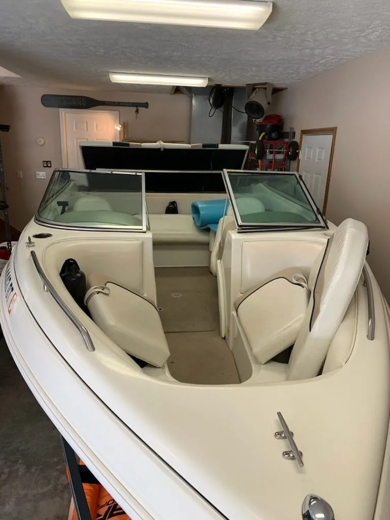 Slide: The Image of Lowe Suncruiser 2004 - 2