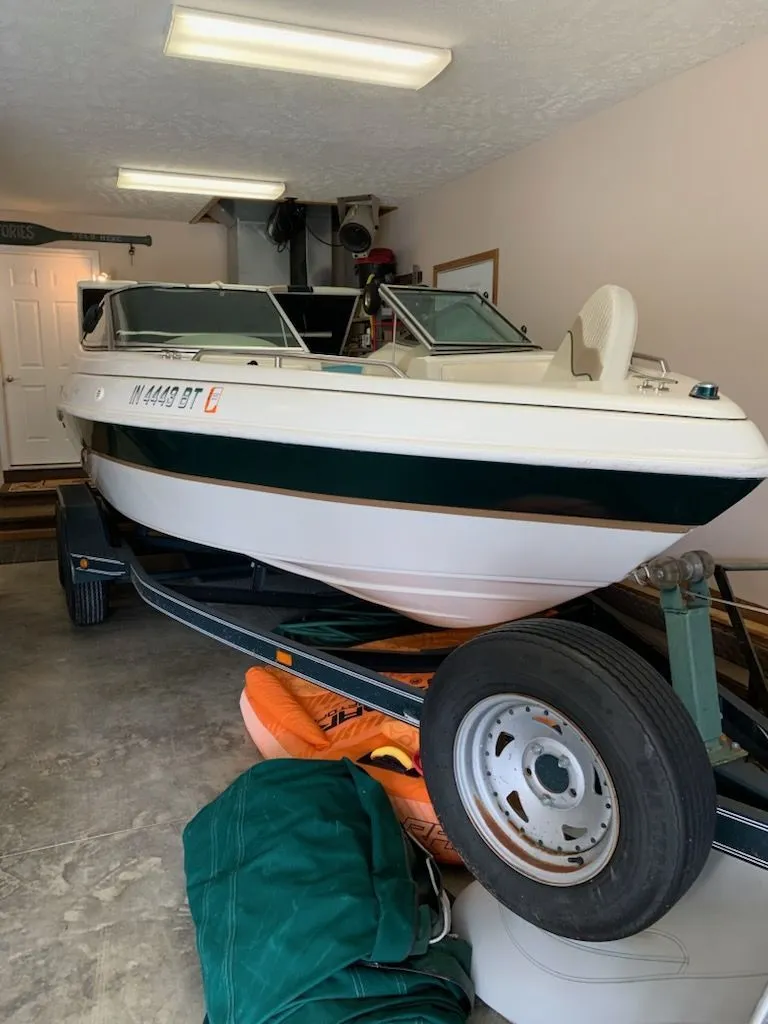 Slide: The Image of Lowe Suncruiser 2004 - 3