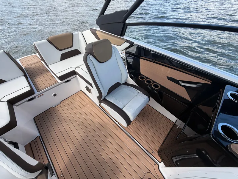 Slide: The Image of Yamaha 222SD 2023 - 10