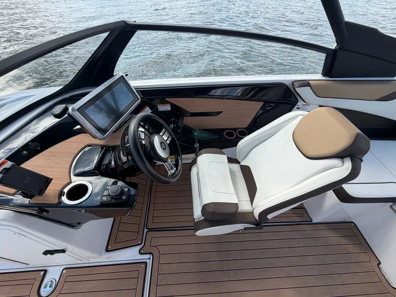 Slide: The Image of Yamaha 222SD 2023 - 16