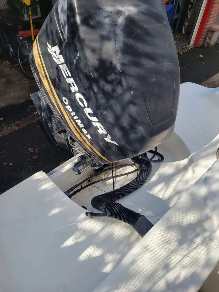 Slide: The Image of Aquasport 2200 Center Console 2000 - 24
