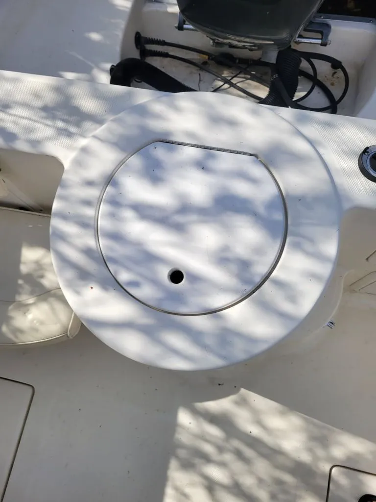 Slide: The Image of Aquasport 22 Center Console 2000 - 14