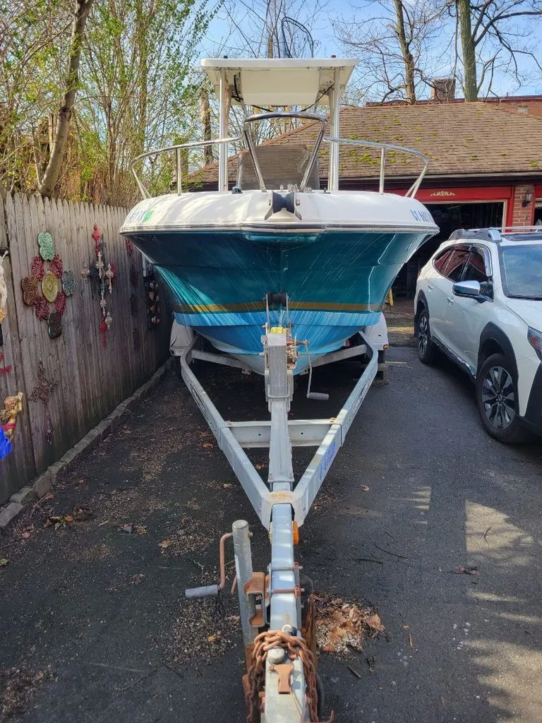 Slide: The Image of Aquasport 22 Center Console 2000 - 17