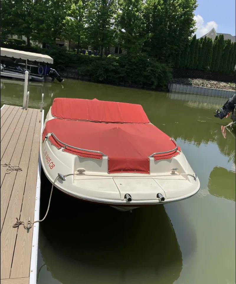 Slide: The Image of Caravelle 218 Deck Boat 2005 - 14