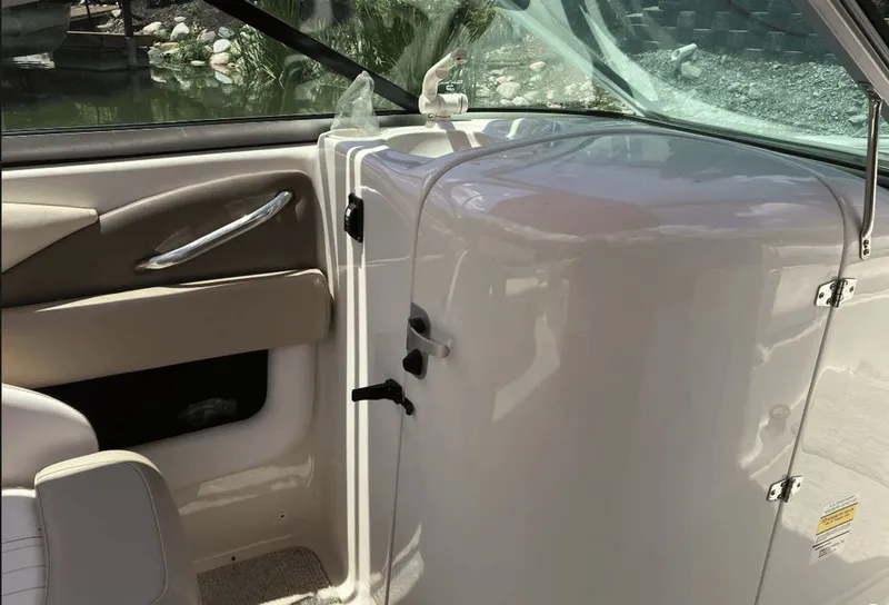 Slide: The Image of Caravelle 218 Deck Boat 2005 - 7