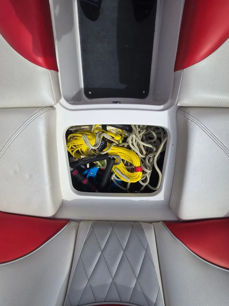 Slide: The Image of MasterCraft X46 2015 - 19