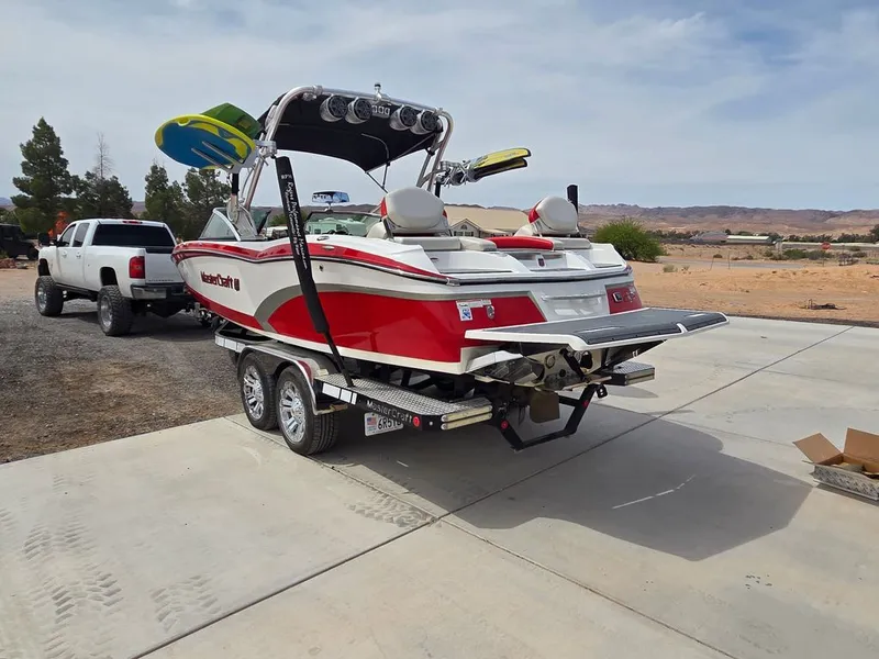 Slide: The Image of MasterCraft X46 2015 - 41