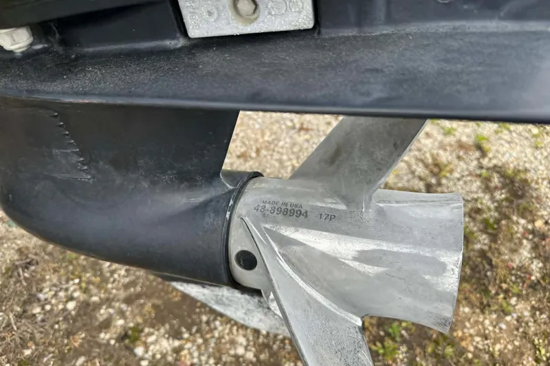 Slide: The Image of Close-up of a 2011 Bentley Pontoons 250/253 Elite Admiral propeller. - 6