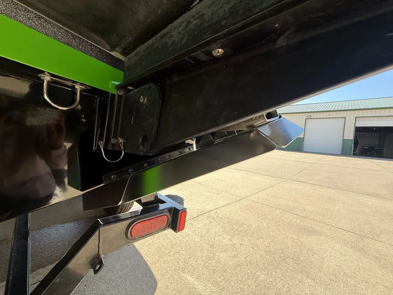 Slide: The Image of MasterCraft X25 2015 - 10