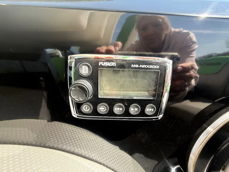 Slide: The Image of MasterCraft X25 2015 - 18