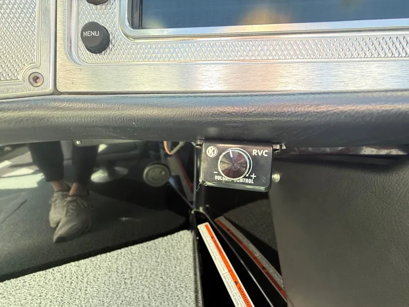 Slide: The Image of MasterCraft X25 2015 - 26