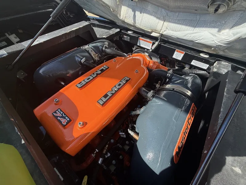 Slide: The Image of MasterCraft X25 2015 - 39