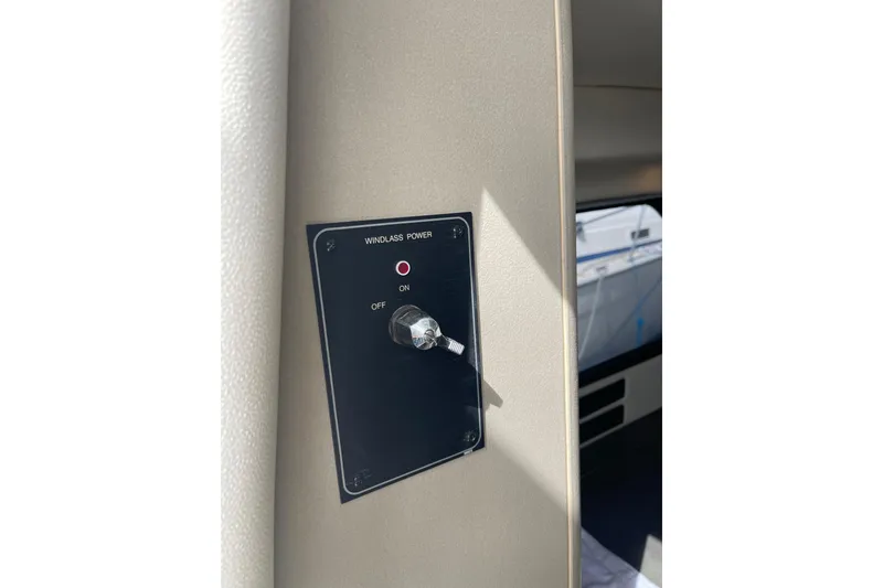 Slide: The Image of Windlass power switch on 1996 Bayliner 3255 Avanti boat interior. - 15