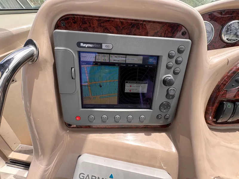 Slide: The Image of Sea Ray Sundancer 320 2005 - 15