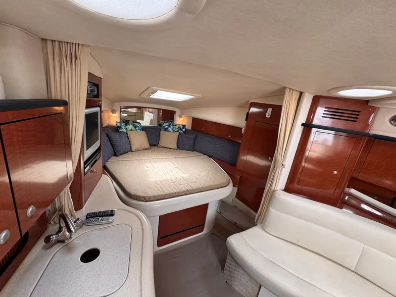 Slide: The Image of Sea Ray Sundancer 320 2005 - 22