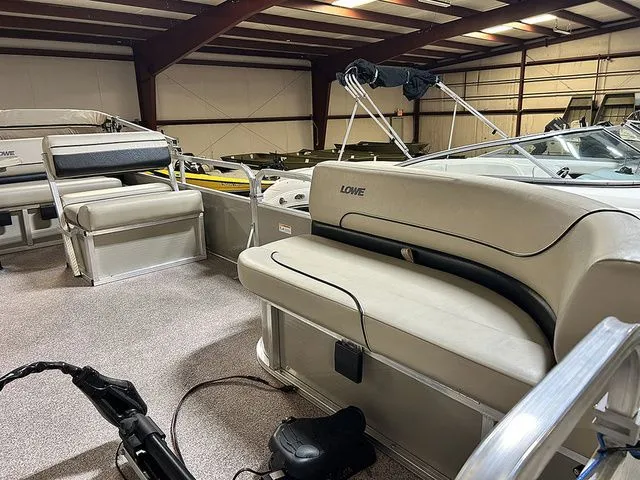 Slide: The Image of Lowe Ultra 160 Cruise 2019 - 3