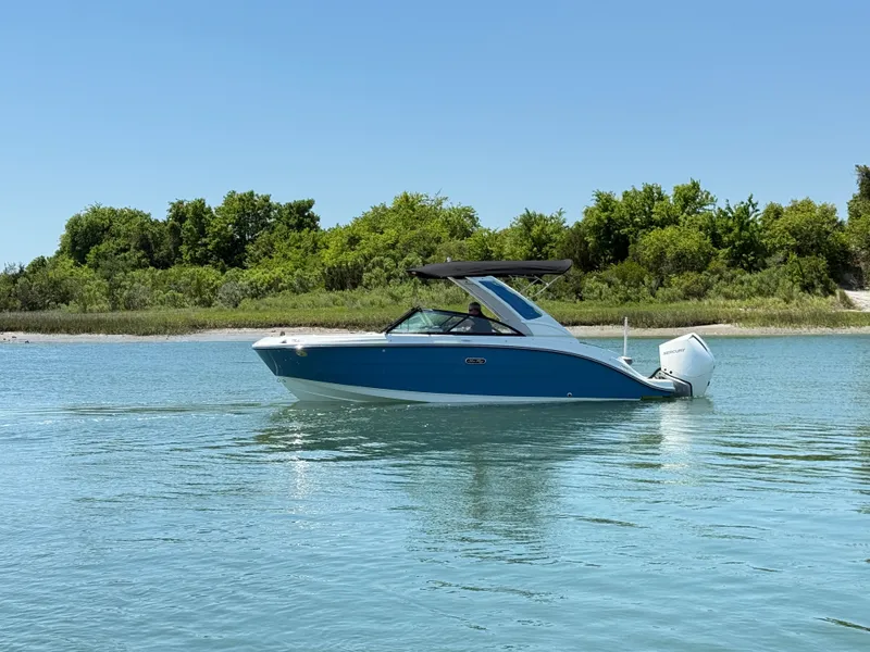 Slide: The Image of Sea Ray SDX 230 Outboard 2026 - 3