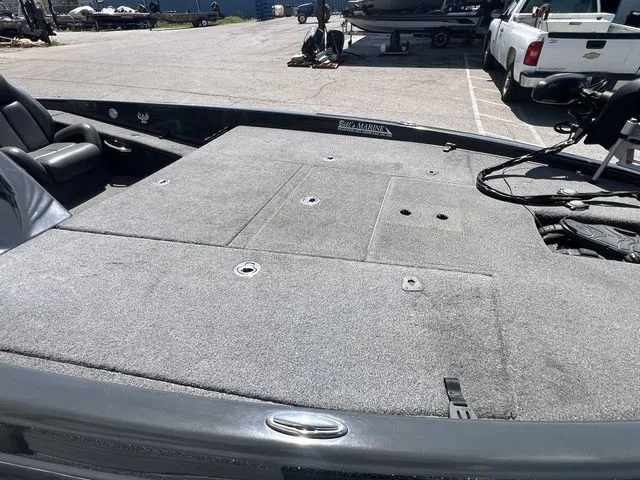 Slide: The Image of Phoenix Bass Boat 920 Elite 2 2022 - 12